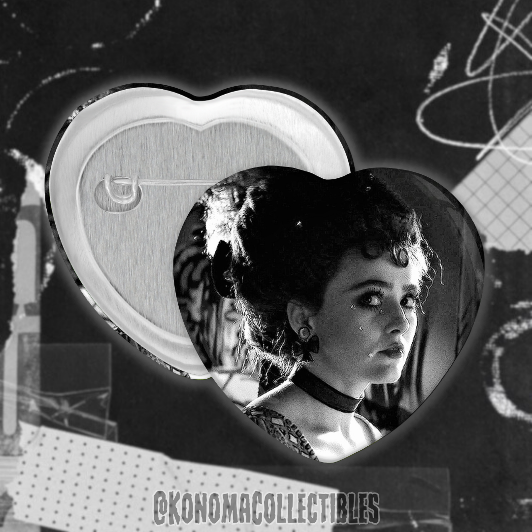 [𝗣𝗥𝗘-𝗢𝗥𝗗𝗘𝗥] Lisa Swallows Heart Pin